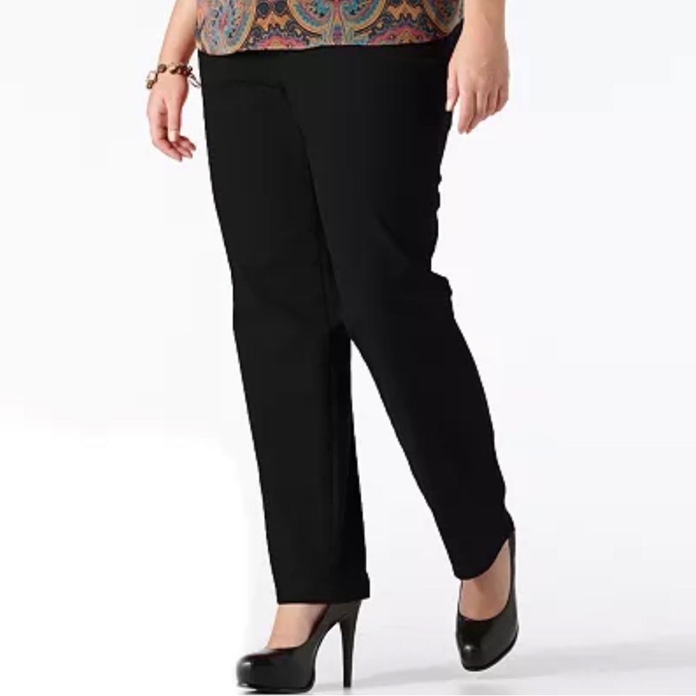 Black Gloria Vanderbilt jeans and Amanda style. Like new condition. 14 TALL😃